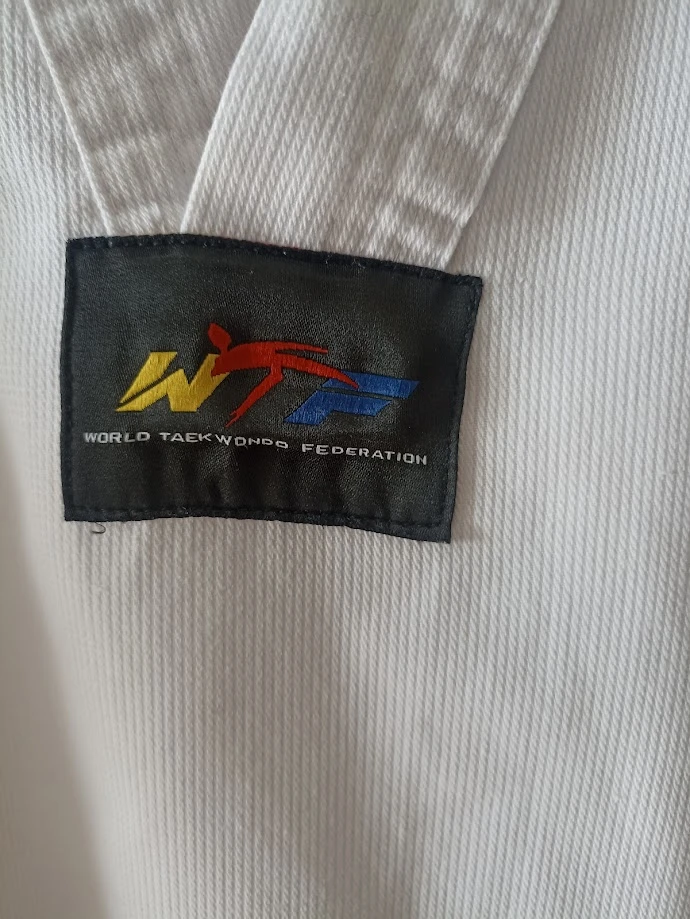 Dobok / Kimono Taekwondo ADIDAS WTF - Novo 180cm (Tamanho 4) – photo 8